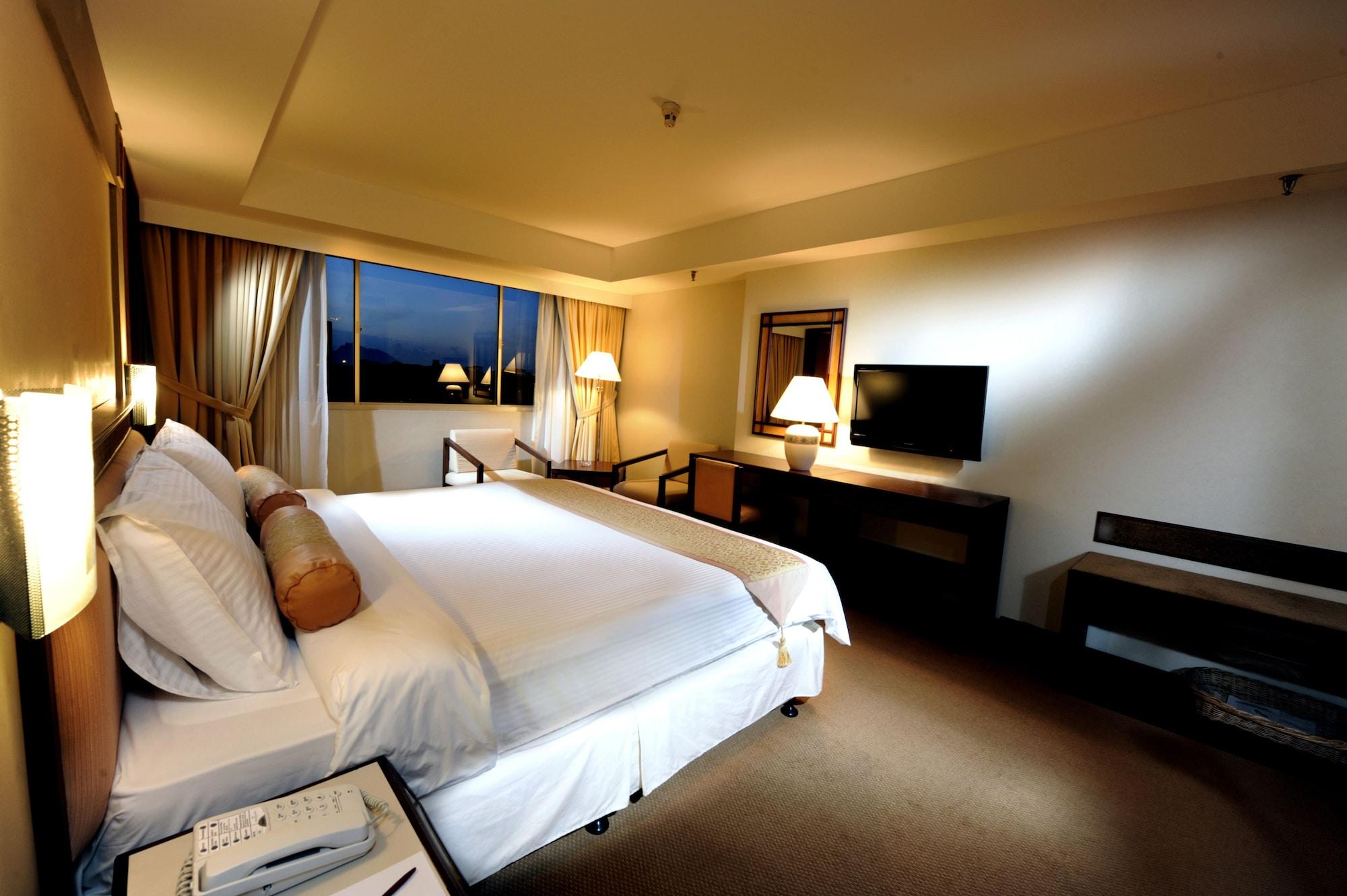 Grand Margherita Hotel Kuching Eksteriør bilde